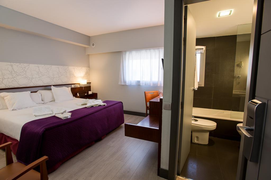 Hostal Torrejón Torrejón de Ardoz Exterior foto