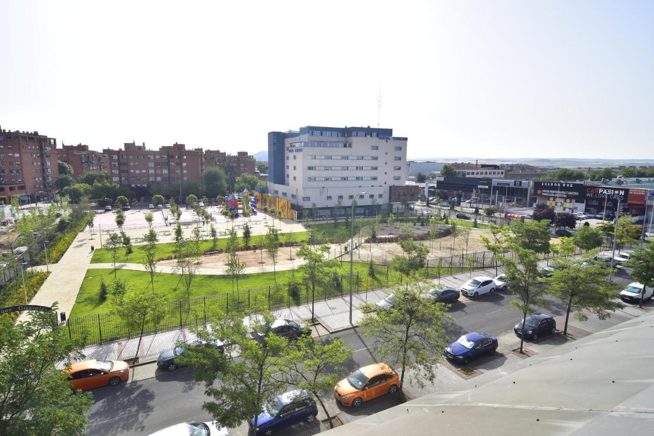 Hostal Torrejón Torrejón de Ardoz Exterior foto